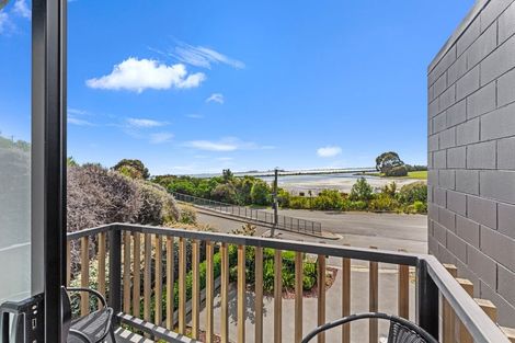 Photo of property in 2/80 Mccormacks Bay Road, Mount Pleasant, Christchurch, 8081