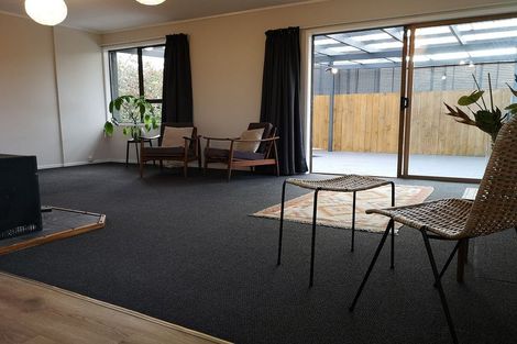 Photo of property in 8 Aquarius Avenue, Glen Eden, Auckland, 0602