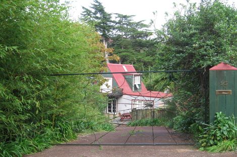 Photo of property in 95 Warner Avenue, Laingholm, Auckland, 0604