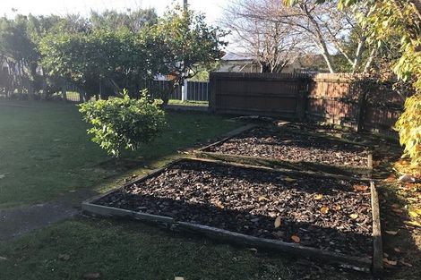 Photo of property in 28 Churton Crescent, Taita, Lower Hutt, 5011