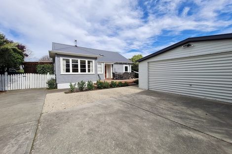 Photo of property in 43 Pitcairn Crescent, Bryndwr, Christchurch, 8053