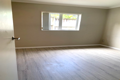 Photo of property in 22 Stamford Crescent, Flat Bush, Auckland, 2019