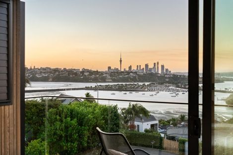 Photo of property in 26 Ngaiwi Street, Orakei, Auckland, 1071