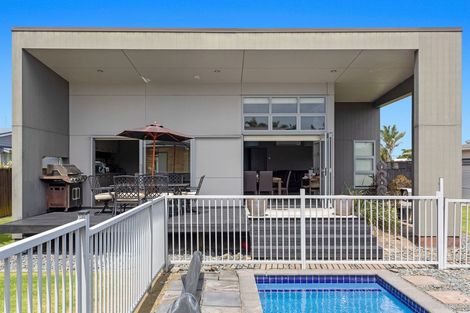 Photo of property in 22 Awatapu Drive, Whakatane, 3120