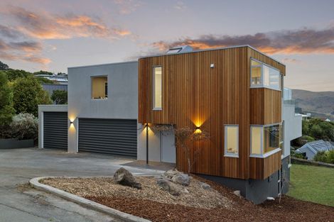 Photo of property in 283 Cannon Hill Crescent, Mount Pleasant, Christchurch, 8081