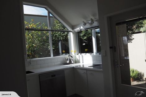 Photo of property in 8 Rhodesvale Terrace, Cashmere, Christchurch, 8022