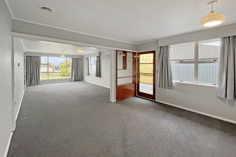 Photo of property in 5 Innes Place, Roslyn, Palmerston North, 4414