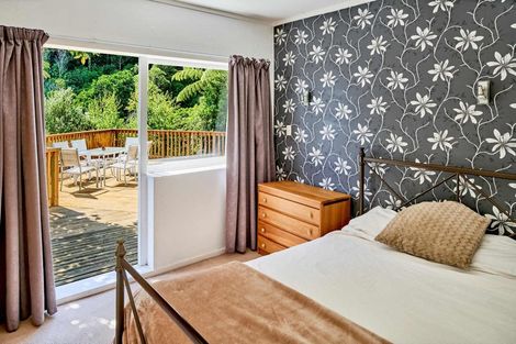 Photo of property in 55 Rona Street, Eastbourne, Lower Hutt, 5013