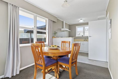 Photo of property in 99 Mount View Road, Melville, Hamilton, 3206