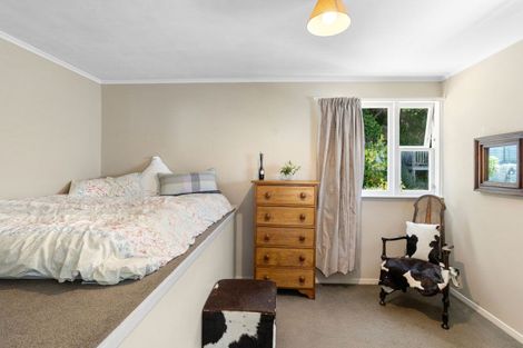 Photo of property in 71 Muritai Road, Eastbourne, Lower Hutt, 5013