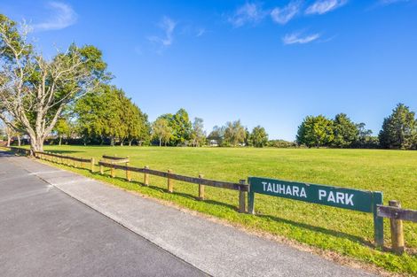 Photo of property in 24 Clements Crescent, Queenwood, Hamilton, 3210