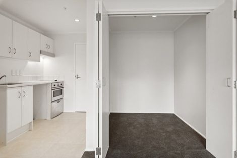 Photo of property in 30/9c Westward Ho, Glen Eden, Auckland, 0602