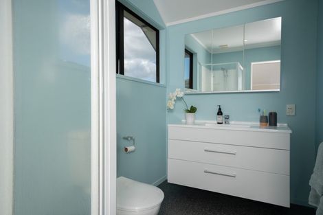 Photo of property in 14 Aintree Grove, Churton Park, Wellington, 6037