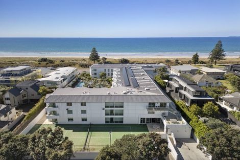 Photo of property in 210/136 Marine Parade, Mount Maunganui, 3116