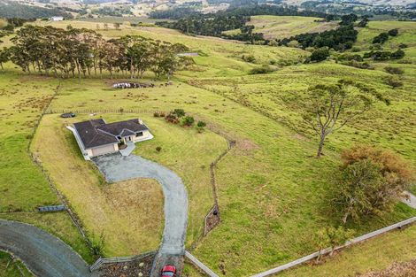 Photo of property in 667 Pahi Road, Pahi, Paparoa, 0571