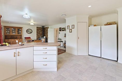 Photo of property in 484 Pukehangi Road, Pomare, Rotorua, 3015