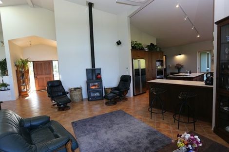 Photo of property in 5564 Kenepuru Road, Waitaria Bay, Picton, 7282