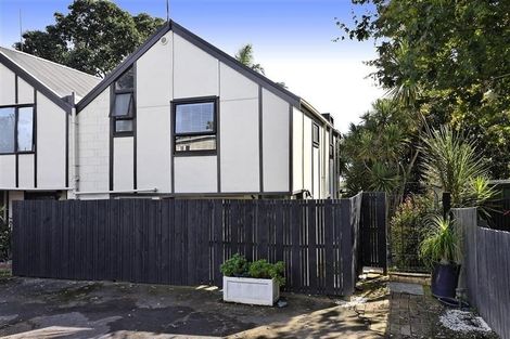 Photo of property in 1/7a Seaside Avenue, Waterview, Auckland, 1026