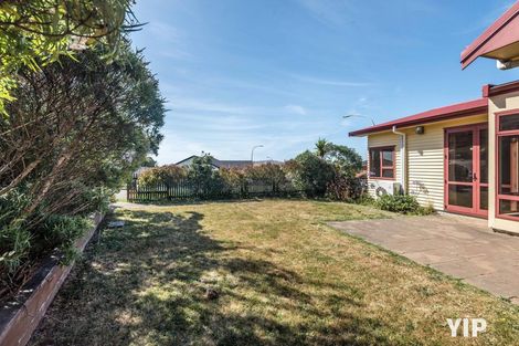 Photo of property in 1 Comber Place, Johnsonville, Wellington, 6037
