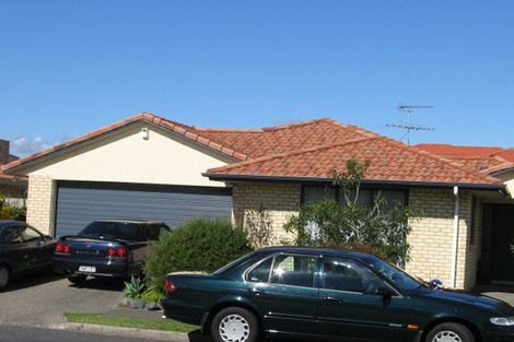 Photo of property in 29 Harbour View Road, Te Atatu Peninsula, Auckland, 0610