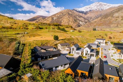Photo of property in 5 Bathans Lane, Lake Hayes, Queenstown, 9304