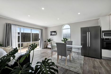 Photo of property in 3/220 Coronation Avenue, Welbourn, New Plymouth, 4310