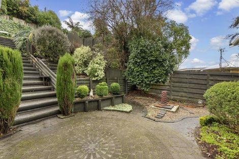 Photo of property in 32 Rothesay Place, Dinsdale, Hamilton, 3204