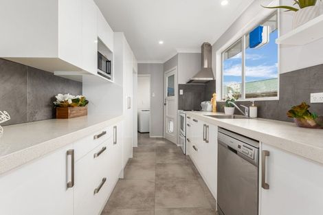 Photo of property in 184 Conclusion Street, Ascot Park, Porirua, 5024