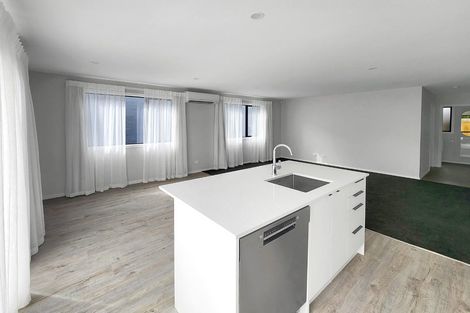 Photo of property in 5 Bathurst Street, Silverstream, Upper Hutt, 5019