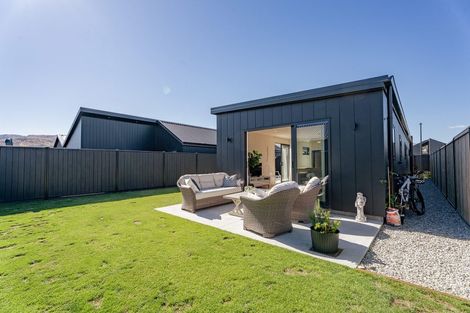 Photo of property in 13 Bragato Way, Cromwell, 9310