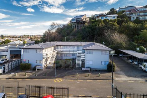 Photo of property in 10 Faraday Street, Hospital Hill, Napier, 4110