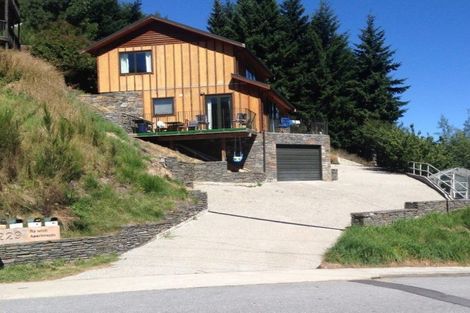 Photo of property in 229a Fernhill Road, Sunshine Bay, Queenstown, 9300