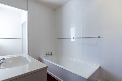 Photo of property in 61 Manuherikia Road, Alexandra, 9320