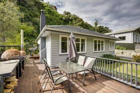 Photo of property in 151 Shakespeare Road, Bluff Hill, Napier, 4110