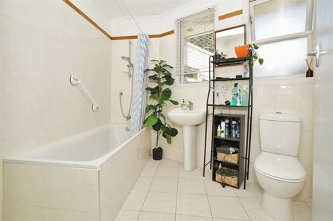 Photo of property in 8 Linthorpe Place, Hillcrest, Hamilton, 3216