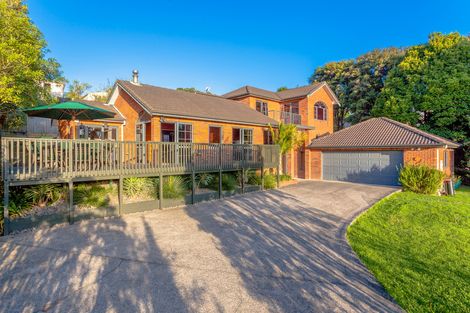 Photo of property in 36b Derwent Crescent, Titirangi, Auckland, 0604