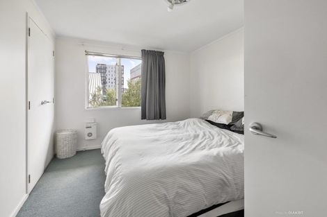 Photo of property in 10/3 Kelvin Grove, Te Aro, Wellington, 6011