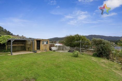 Photo of property in 5 Tyrone Grove, Wainuiomata, Lower Hutt, 5014
