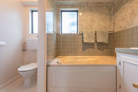 Photo of property in 23 Grange Park Avenue, Raumati South, Paraparaumu, 5032