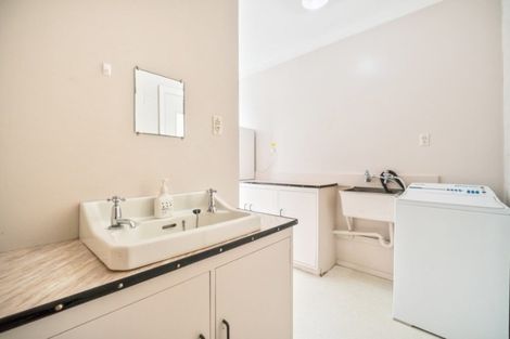 Photo of property in 66 Tindalls Bay Road, Tindalls Beach, Whangaparaoa, 0930