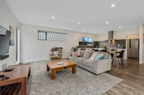 Photo of property in 83 Infinity Drive, Wanaka, 9305