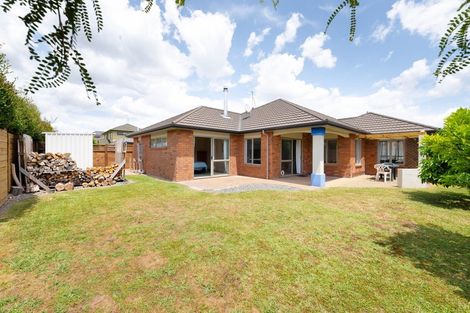 Photo of property in 61 Nielsen Gardens, Rototuna, Hamilton, 3210