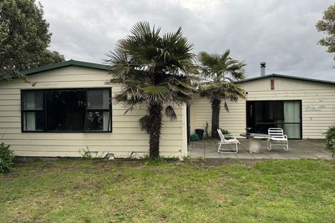 Photo of property in 17 Tamarisk Drive, Riversdale Beach, Masterton, 5872