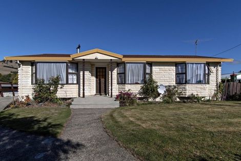 Photo of property in 26 Roseness Street, Palmerston, 9430