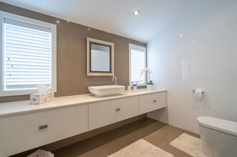 Photo of property in 26 Bluefin Way, West Harbour, Auckland, 0618