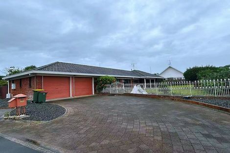 Photo of property in 40 Delamare Road, St Andrews, Hamilton, 3200