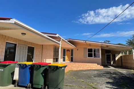 Photo of property in 99 Vodanovich Road, Te Atatu South, Auckland, 0610