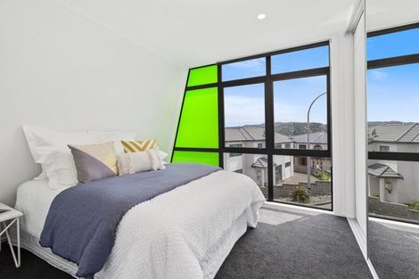 Photo of property in 3 Bunker Way, Strathmore Park, Wellington, 6022