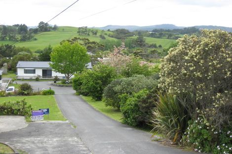 Photo of property in 2/42 Rodney Street, Wellsford, 0900