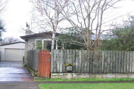 Photo of property in 25 Mokau Place, Terrace End, Palmerston North, 4410